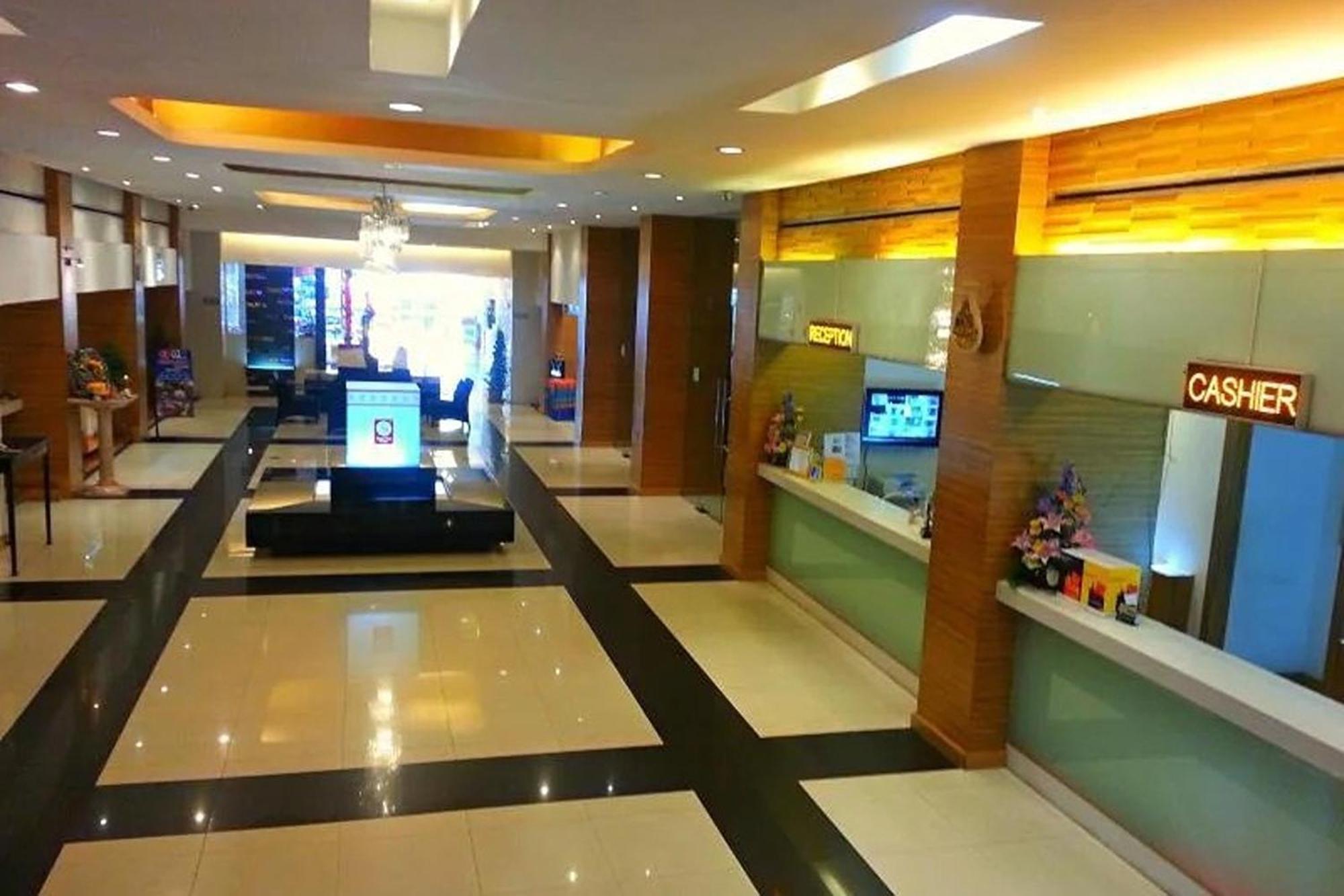 Suncity Hotel Pattaya Exterior foto